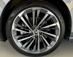 Škoda Superb L&K