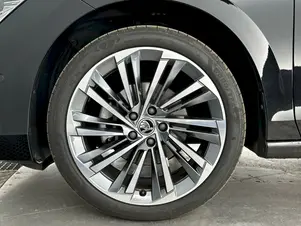 Škoda Superb L&K
