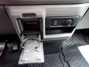 Volkswagen Transporter - skříňový vůz  