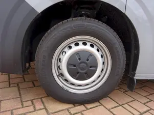 Volkswagen Transporter - skříňový vůz  