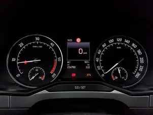 Škoda Superb Bussines