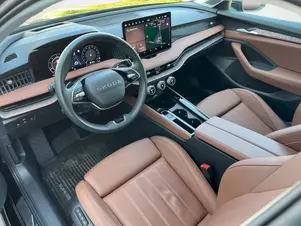 Škoda Superb L&K