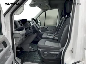 Volkswagen Crafter - skříňový vůz  