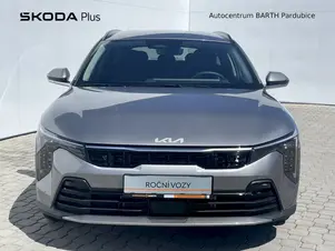 KIA K4