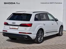 Q7 