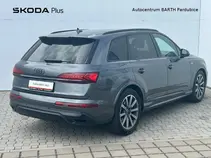 Q7