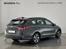 i30