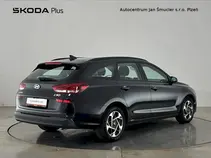 i30