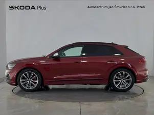 Audi SQ8 
