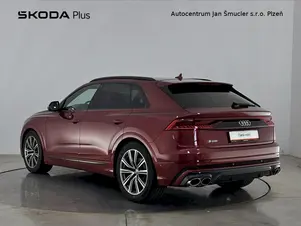 Audi SQ8 