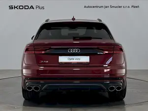Audi SQ8 
