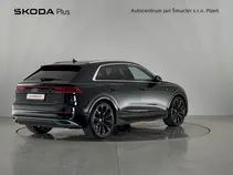 Q8 S-Line