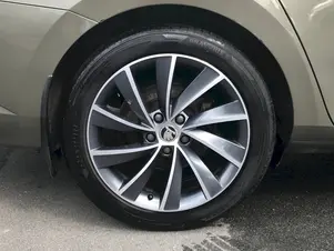 Škoda Superb L&K