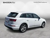 Q7