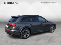 Q7