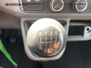 Volkswagen Crafter - skříňový vůz
