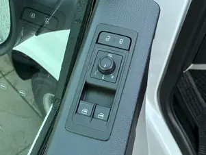 Volkswagen Transporter Kombi 