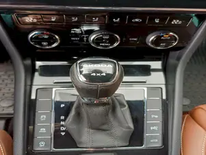 Škoda Superb L&K