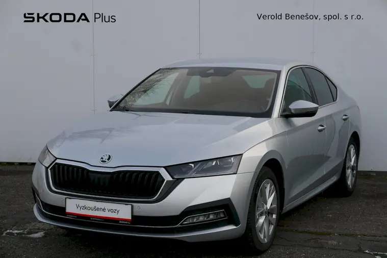 Octavia Style Plus