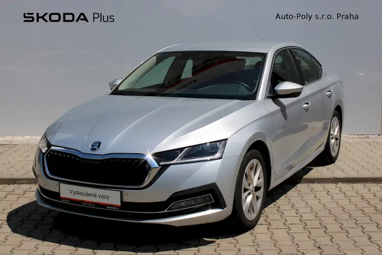 Octavia Style Plus