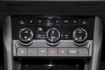 Škoda Karoq Selection
