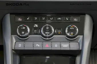 Škoda Karoq Selection
