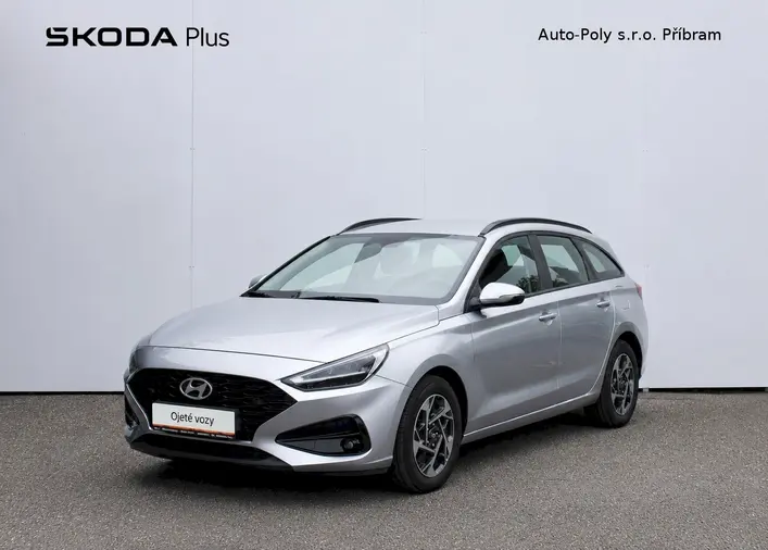 i30