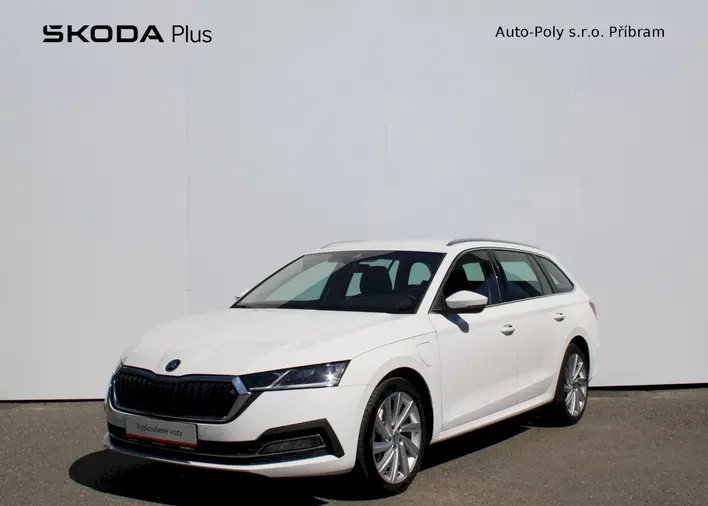Octavia Style Plus