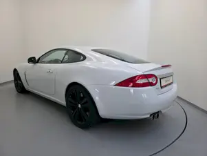 Jaguar XKR