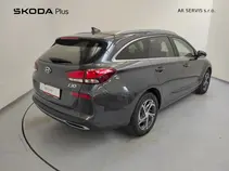 i30