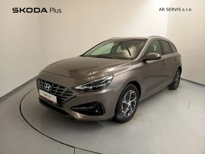 i30