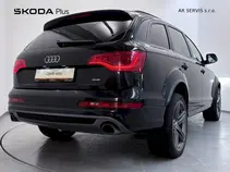 Q7 