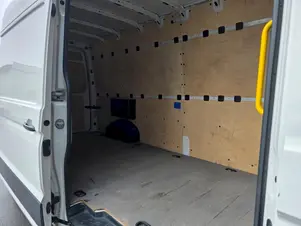 Volkswagen Crafter - skříňový vůz