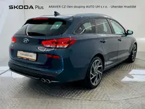 i30