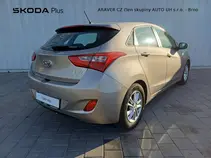 i30