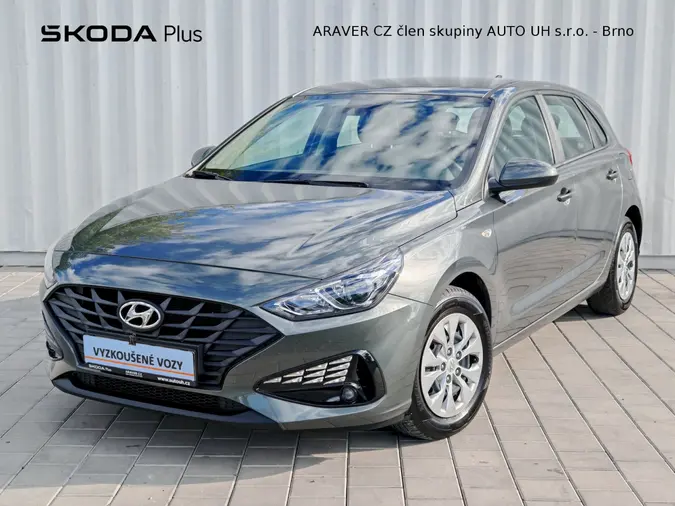 i30