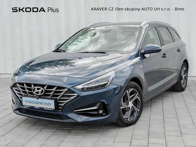 i30