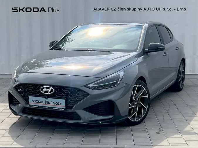 i30