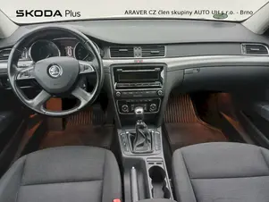 Škoda Superb Active