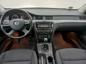 Škoda Superb Active