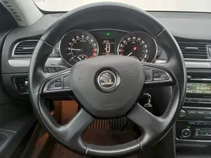 Škoda Superb Active