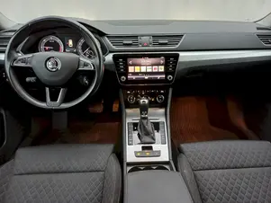 Škoda Superb Ambition Plus