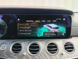 Mercedes-Benz E300
