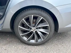 Škoda Superb L&K
