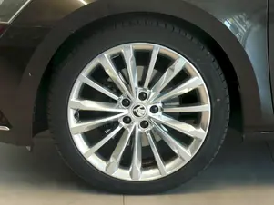 Škoda Superb L&K