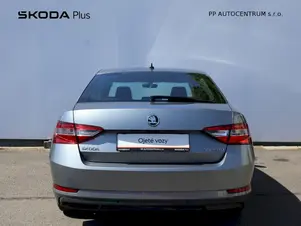 Škoda Superb Ambition