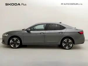 Škoda Superb Selection
