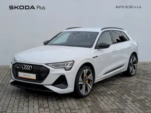 Audi E-tron 