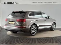 Q7