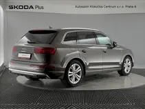 Q7 